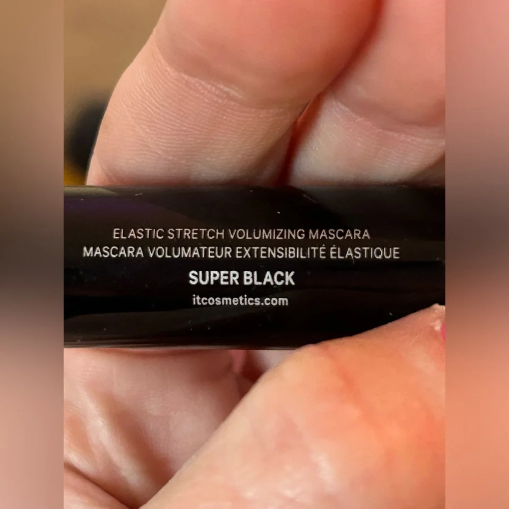 it cosmetics new unused
